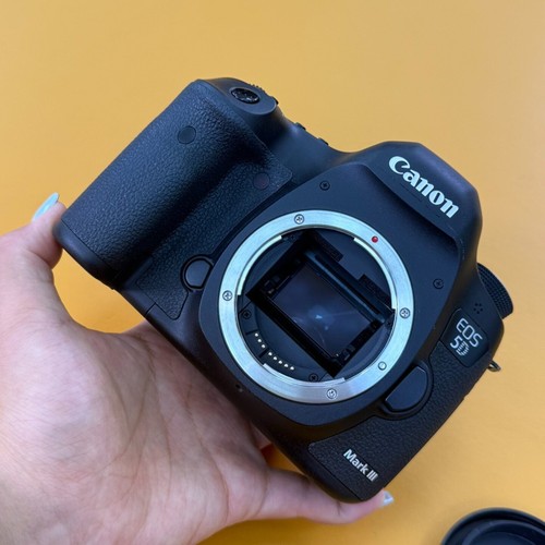 Canon eos mark iii - mark,